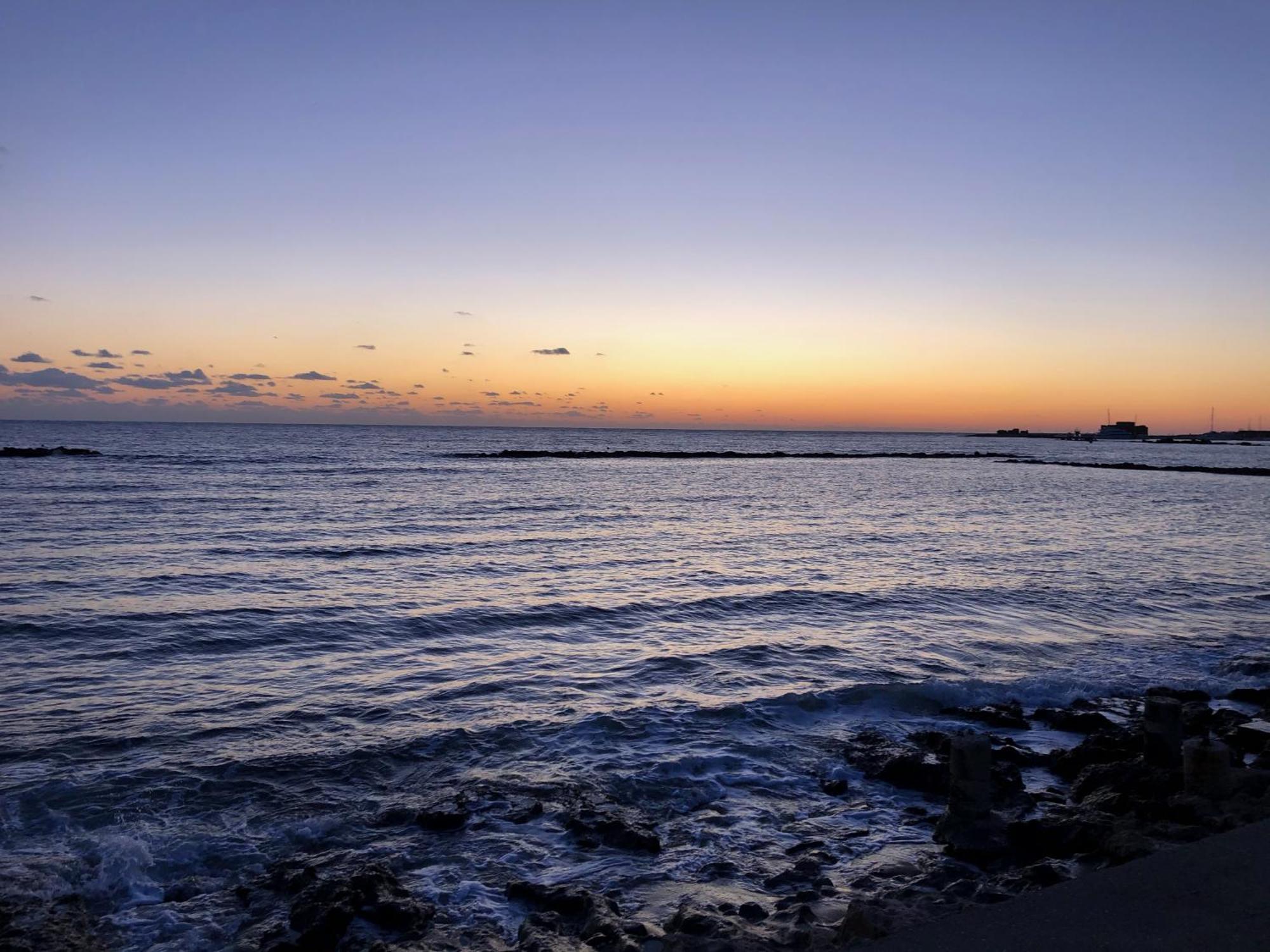 Modern 2Br Apartment With Pool, Veranda & Garden In Paphos Buitenkant foto